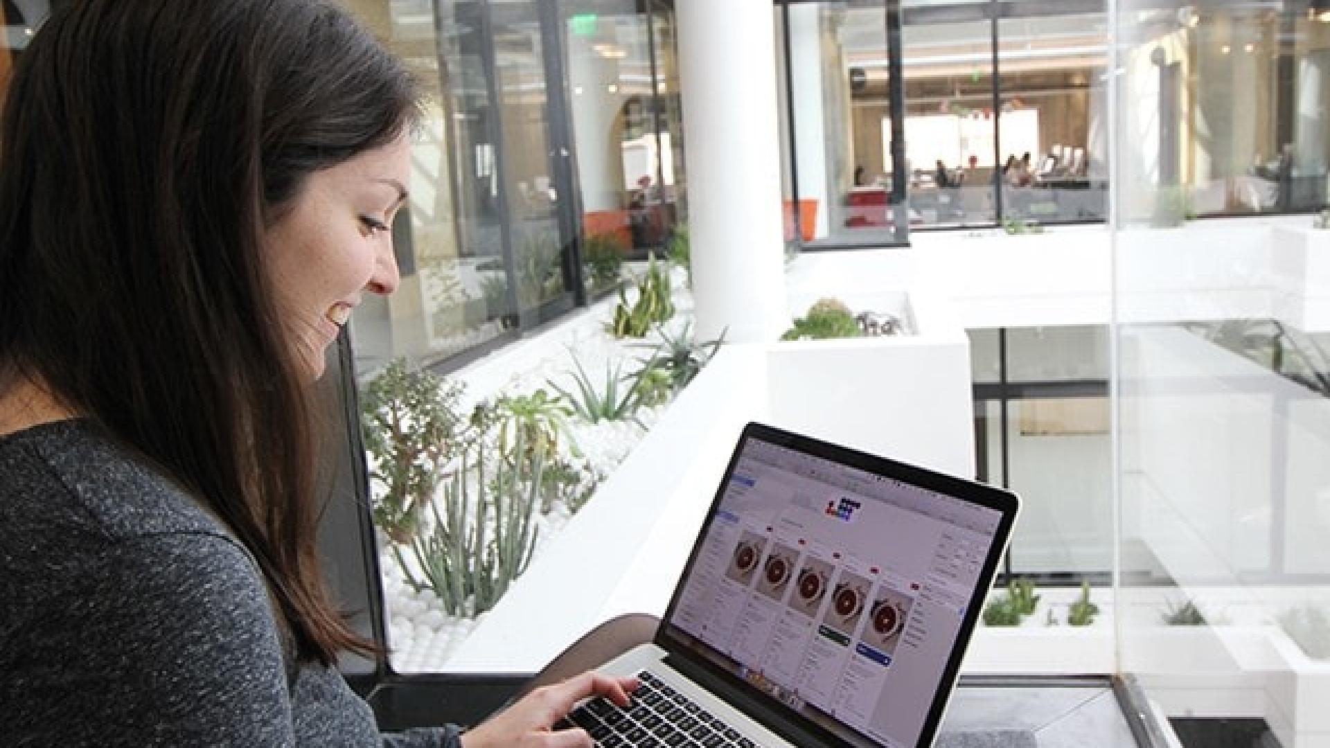 Coralie Sabin, designer shoppeuse chez Pinterest