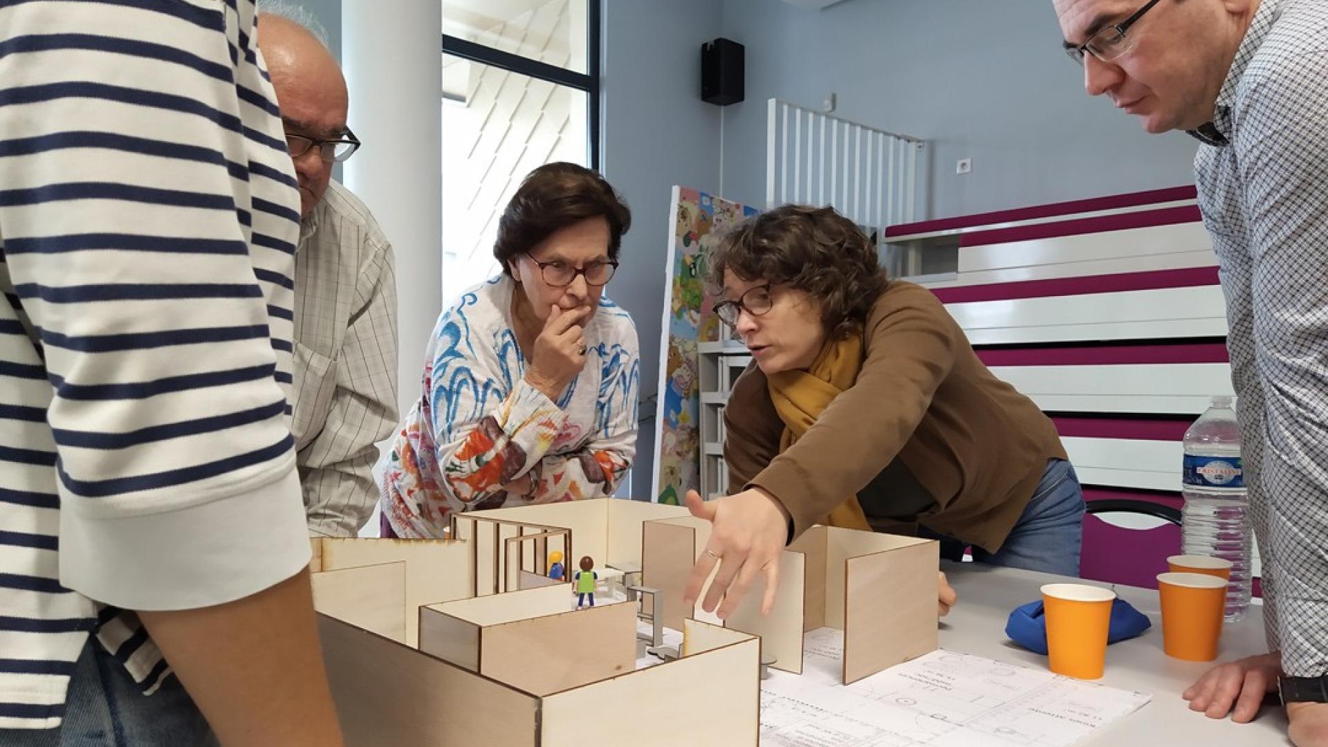 La chaire Design & action publique innovante explore par des expérimentations de terrain l’apport du design dans les politiques publiques