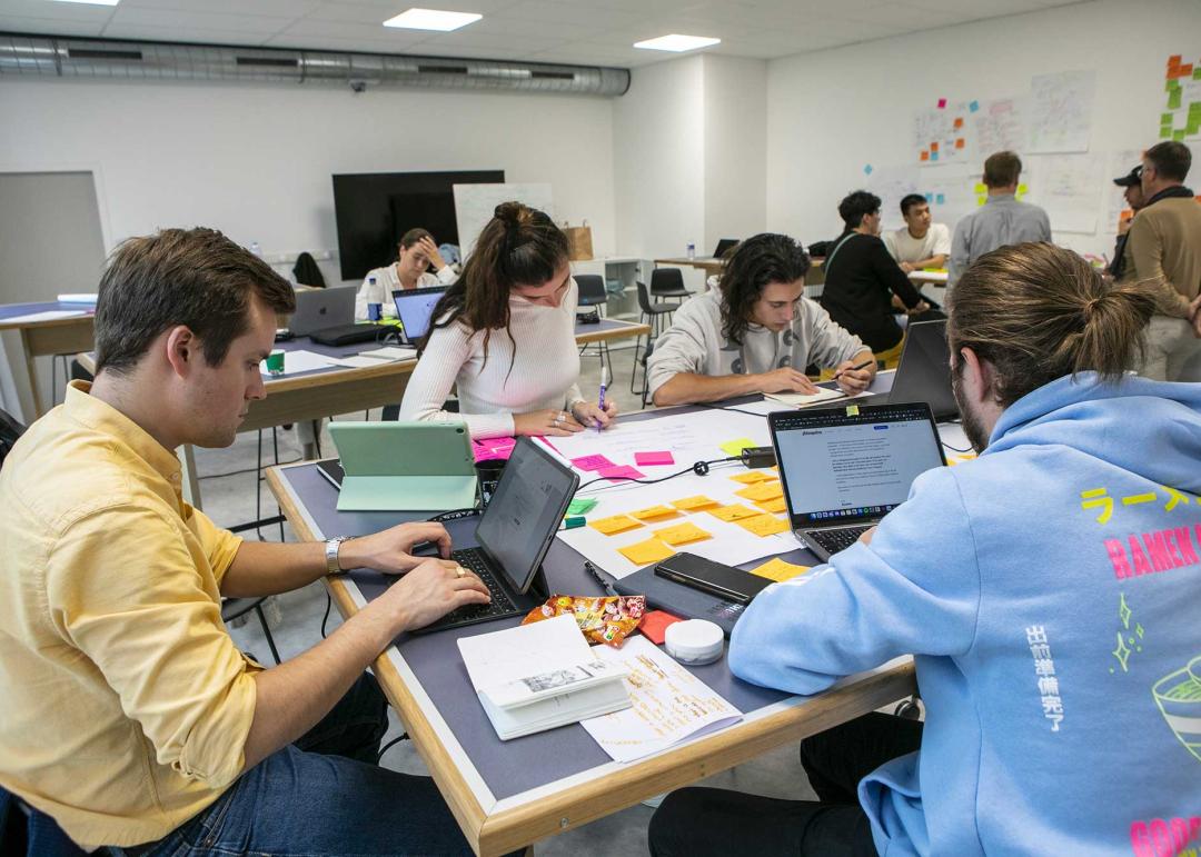 Studio France students in a workshop